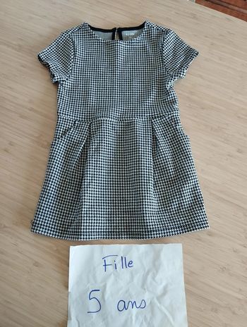 robe Kiabi 5 ans