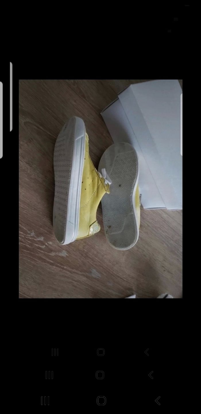 Chaussures T30 fille. Fétélacé. Mises 1 fois. - photo numéro 5