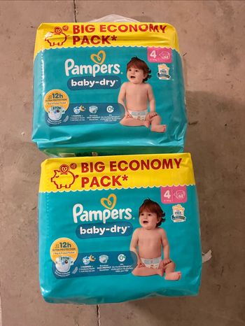 2 paquets couches t4 Pampers