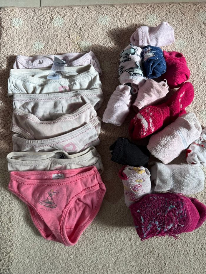 Lot sous vêtements fille 2 ans