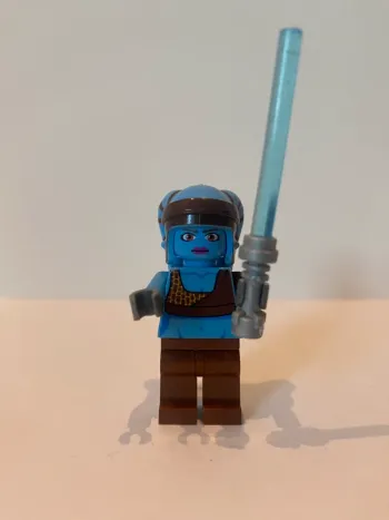 Figurine type lego Aalya Secura. Star Wars