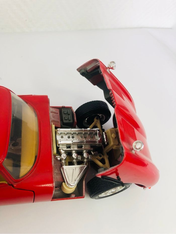 Jaguar type E rouge 1961 1/18 - photo numéro 9