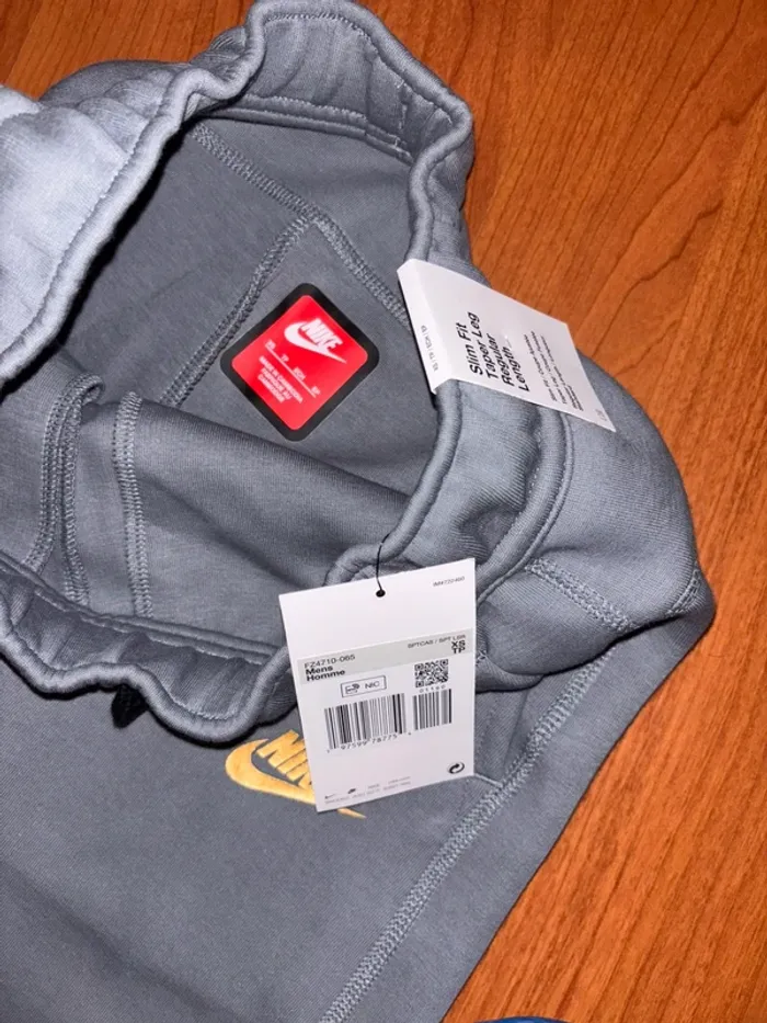 Jogging Nike Tech XS Neuf - photo numéro 3