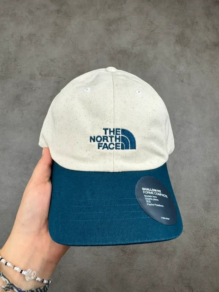 Casquette The North Face Beige et Vert Canard Logo Brodé Neuve - photo numéro 2