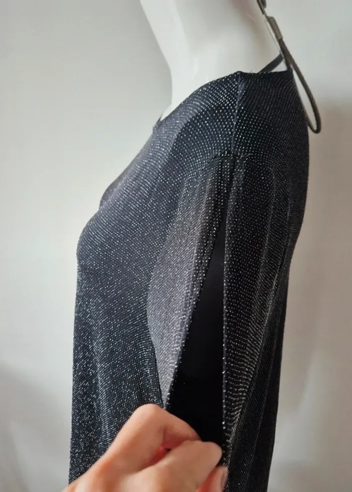 Superbe Tee-shirt ouvert sur les épaules M - photo numéro 4