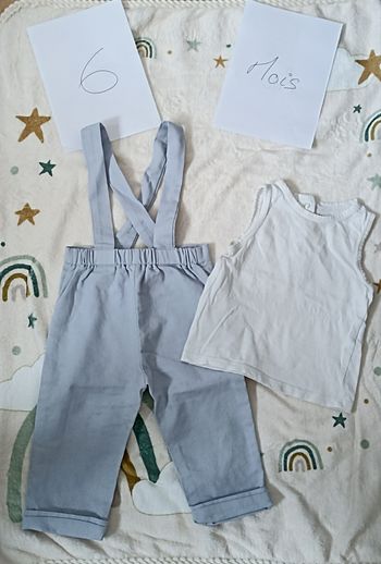 Ensemble pantalon et tee-shirt sans manches