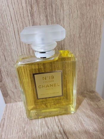 N°19 eau de parfum 100ml