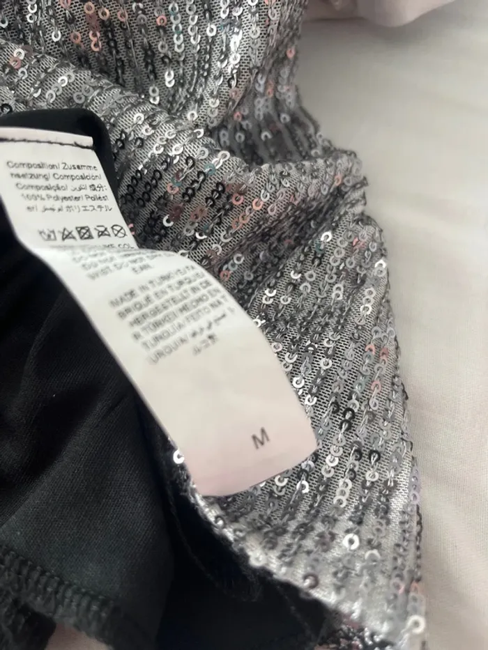 🔹 Débardeur fluide à sequins argentés – Shein 🔹 - photo numéro 4