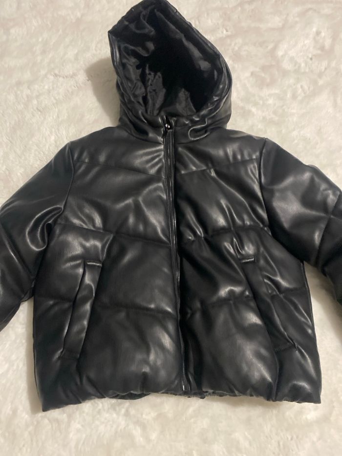 Doudoune effet cuir – Primark – Taille 9/10 ans
