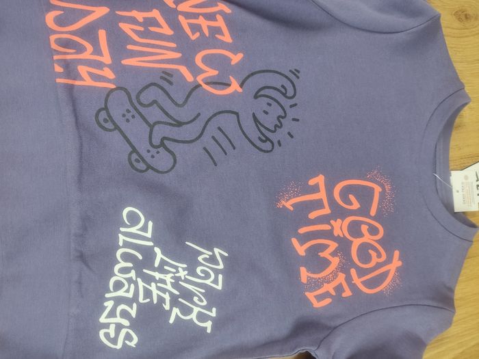 Sweat neuf - photo numéro 2
