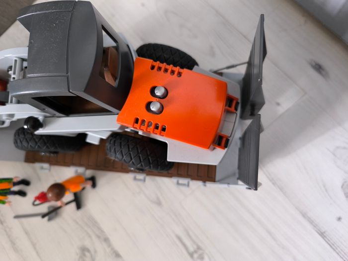 Camion à plateau avec chargeuse playmobil - photo numéro 7