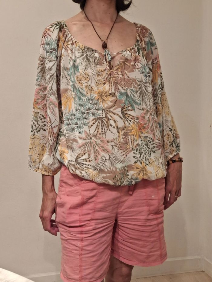 Joli haut type blouse fleuri couleurs pastelles taille 46 - photo numéro 8