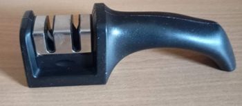 Aiguiseur de couteaux robuste noir  19 cm