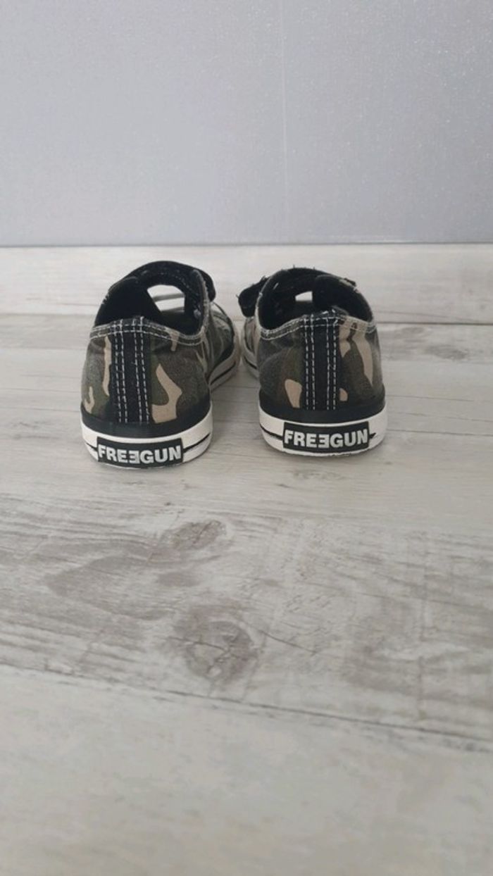 Baskets Pointure 33 - photo numéro 5