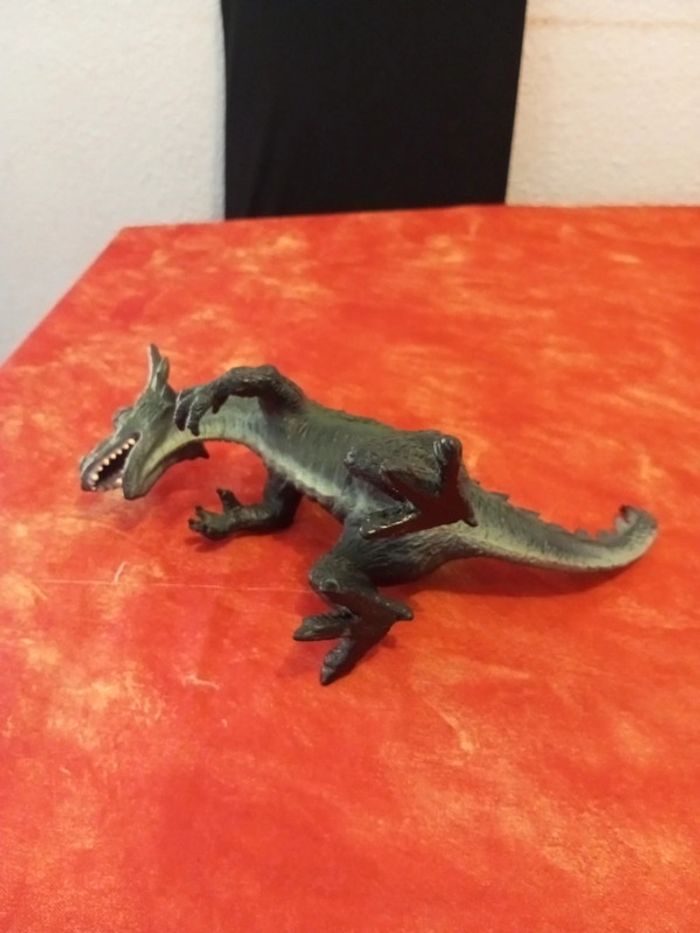 Dragon en plastique dur, 2005 - photo numéro 6