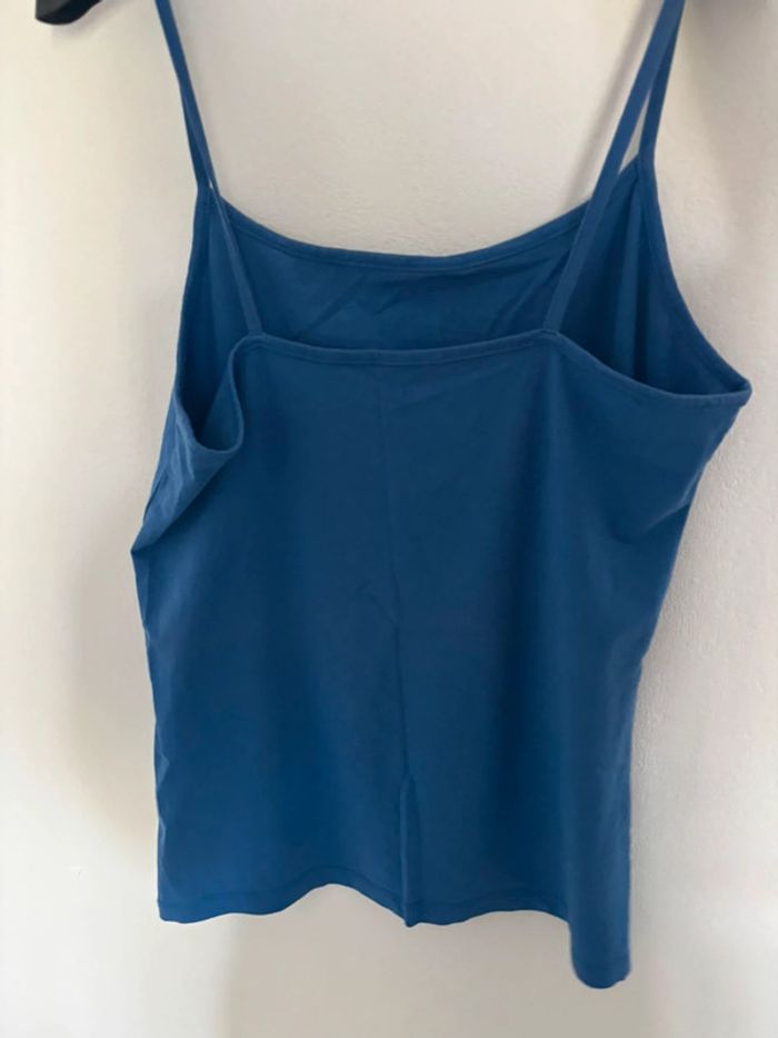 Débardeur bleu - photo numéro 2