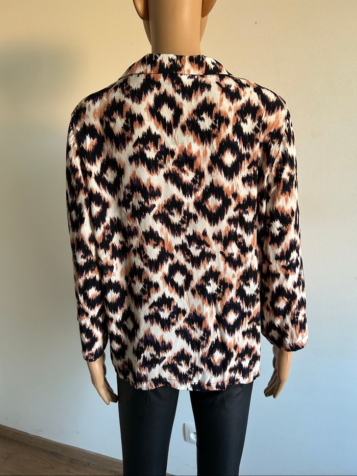 Blouse léopard neuve à manches longues Vila taille 36 (valeur 45€) - photo numéro 5