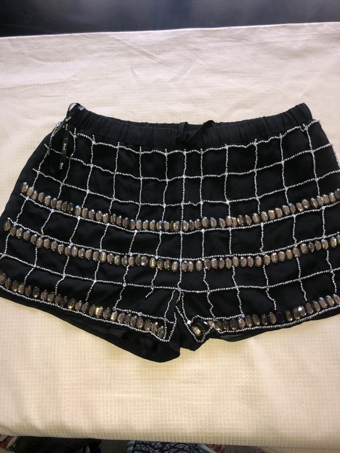🌼Short fluide incrusté de pierres🌼