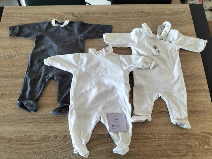 Lot de 3 pyjamas - Taille 3 mois - photo numéro 2