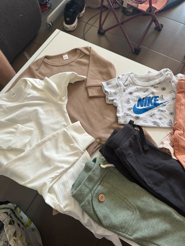 Lot de 8 vêtements 6mois - photo numéro 4