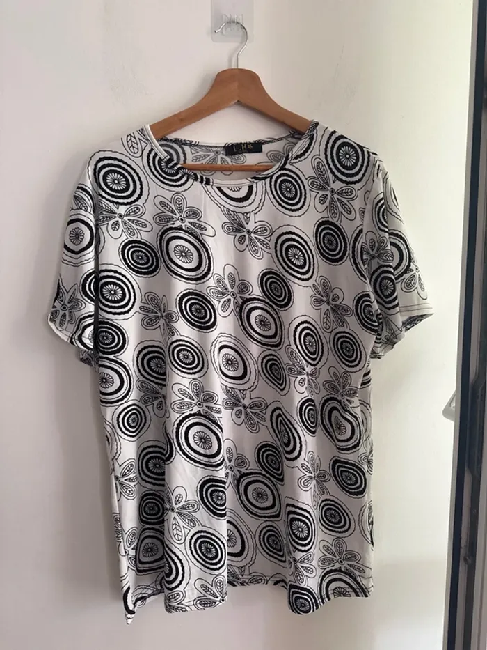 T-shirt imprimé rétro noir & blanc – LH – T. XL à XXXL (oversize)