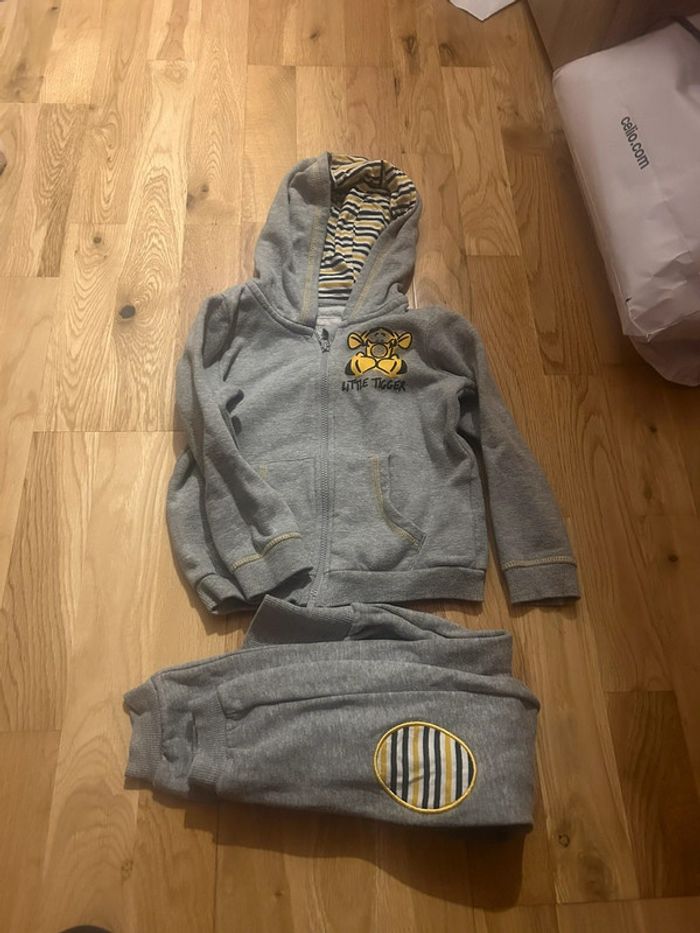 Jogging 2 pièces Disney venu 86/92cm