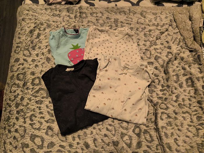 Lot 4 Pyjamas dors bien