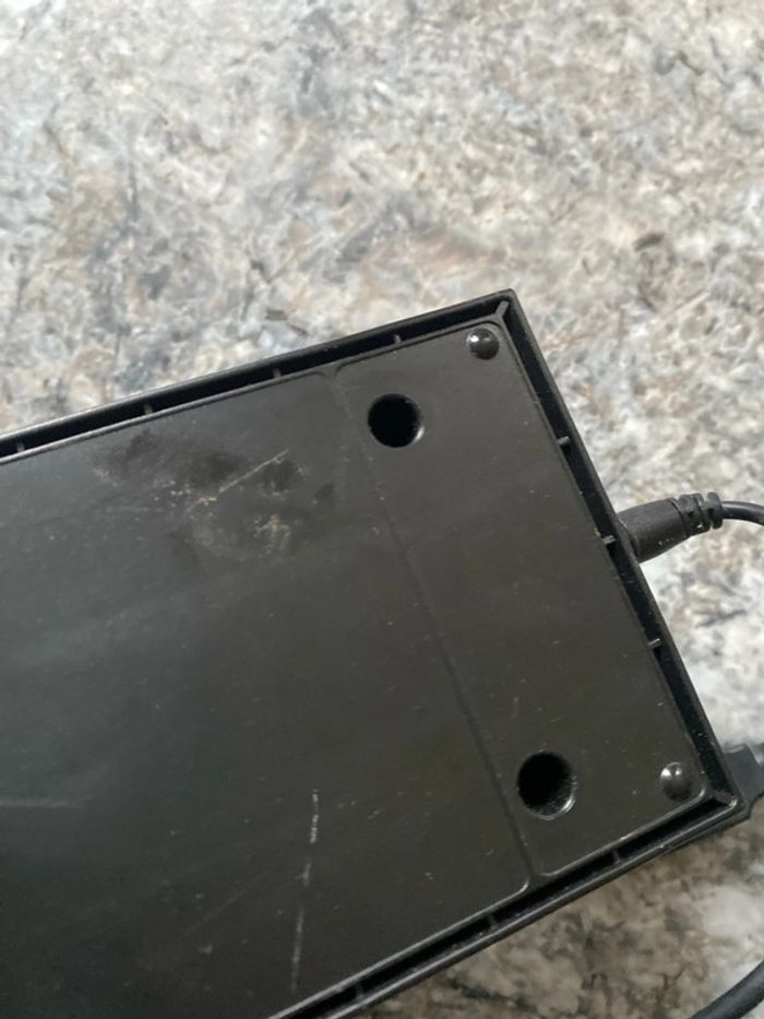 Chargeur pour batterie manette - photo numéro 4