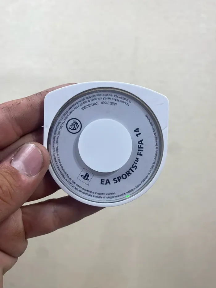 🎮 FIFA 14 – PSP (umd officiel)