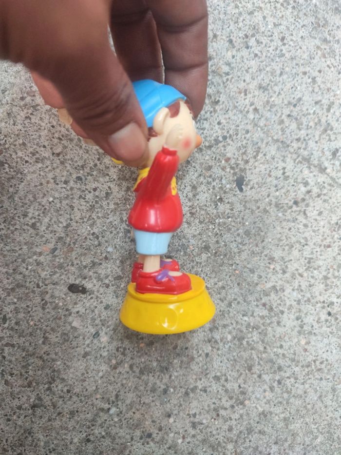 Figurine oui oui - photo numéro 10