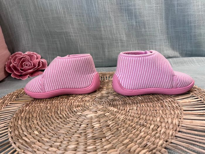Pantoufles taille 21 petit bateau - photo numéro 3