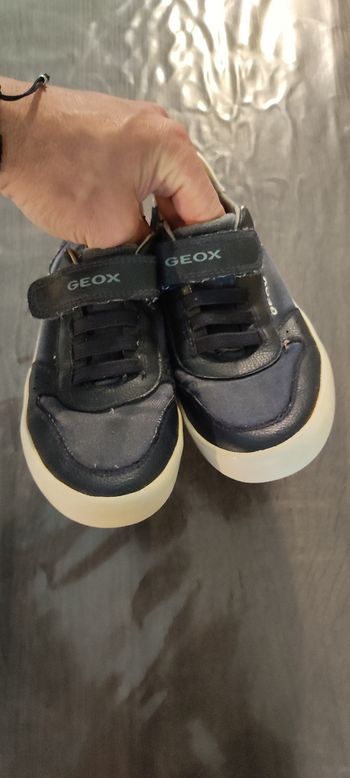 Chaussures basses Geox taille 33
