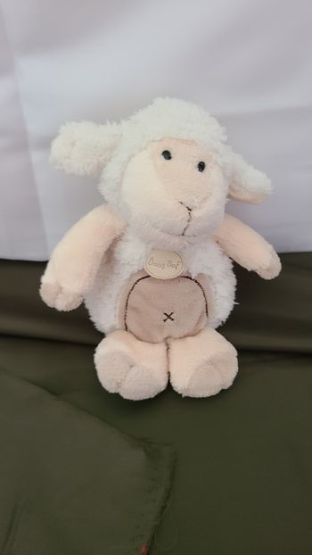 Doudou Mouton Beige Blanc Croix BABY NAT