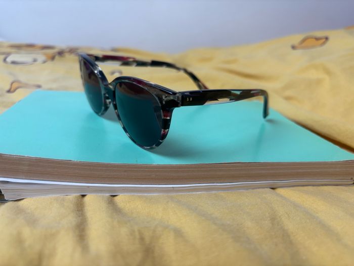 Lunette de soleil Valentino année 2000 - photo numéro 2