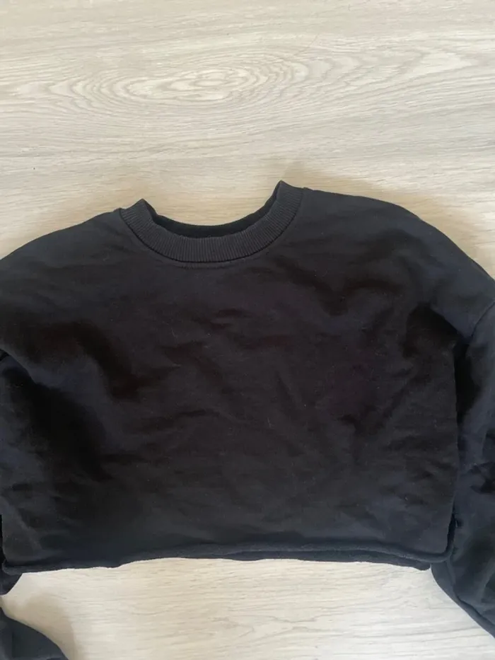 Pull court noir Bershka - photo numéro 2