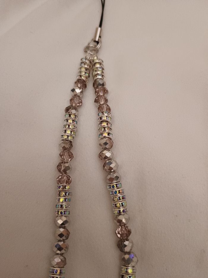 Dragonne en perles roses pour téléphone - photo numéro 2