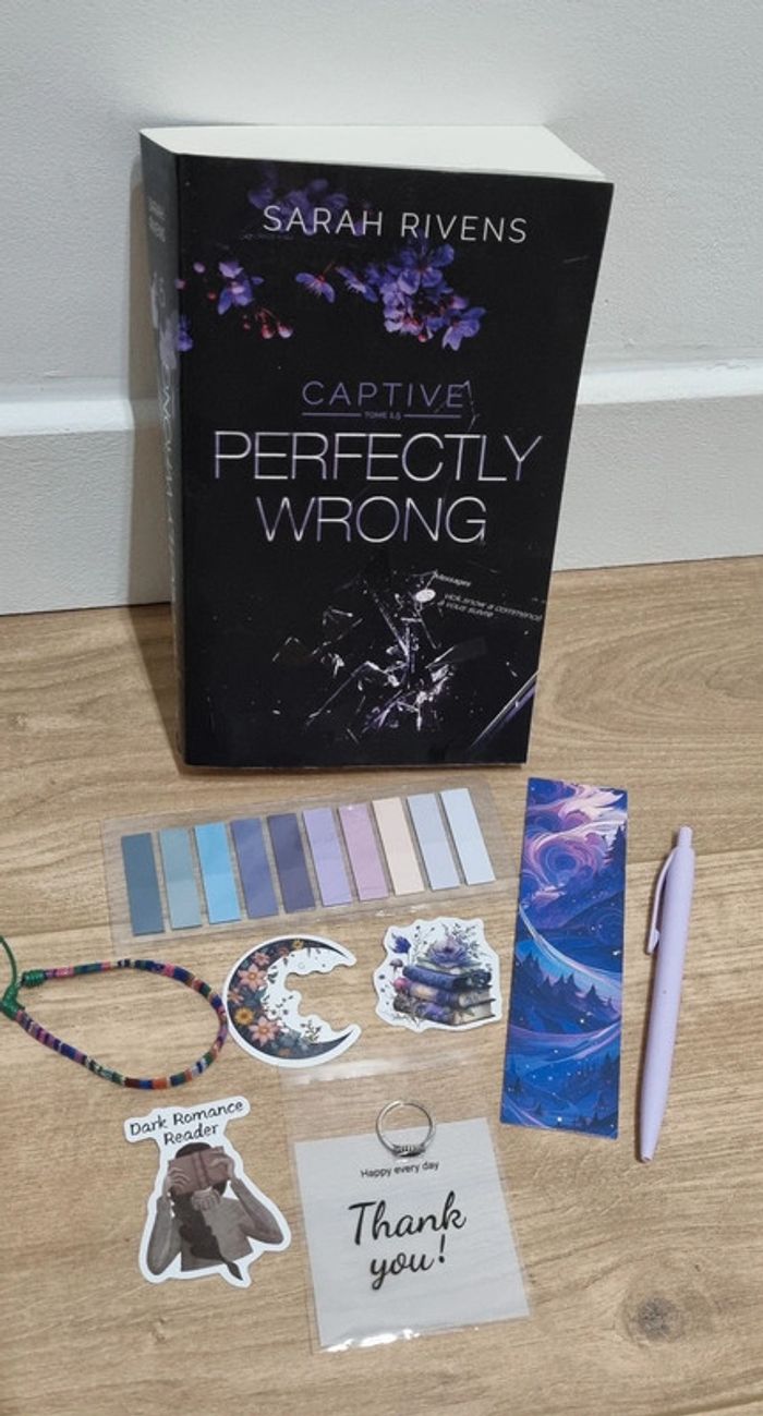 Captive Perfectly Wrong dédicacé par Sarah Rivens
