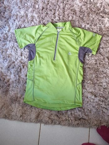 Neuf haut sport garçon Marque dare2b taille 9 10 ans