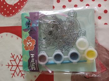 Attrape soleil stitch à peindre 3 ans / 98 cm·Neuf sans étiquette·Disney