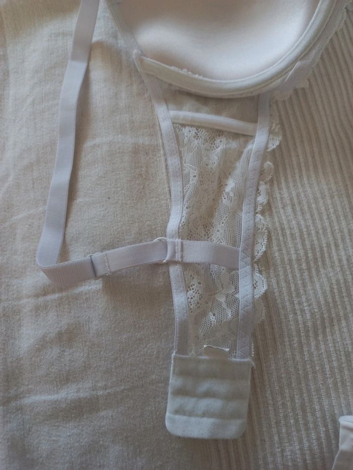 Soutien gorge blanc en dentelle - photo numéro 7