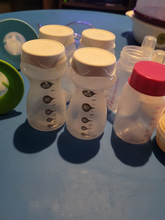 Biberon et pot pour allaitement medela - photo numéro 4