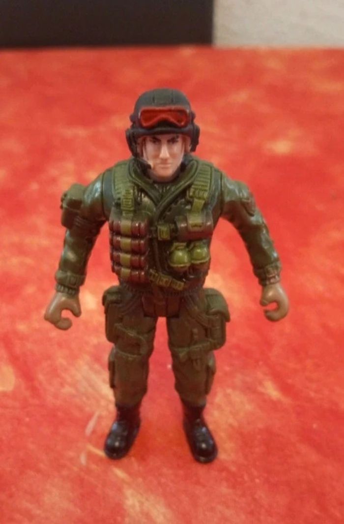 Lot de 2 figurines soldat militaire - photo numéro 2