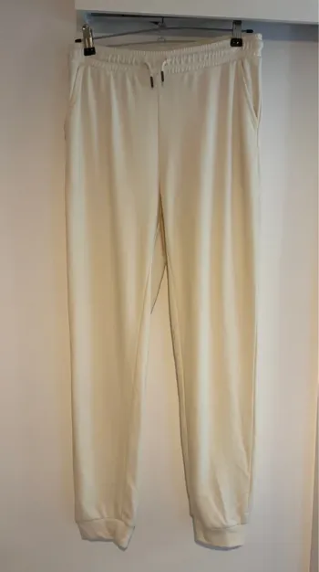 Pantalon de jogging écru KIABI Eco Conception – Taille M (38/40)