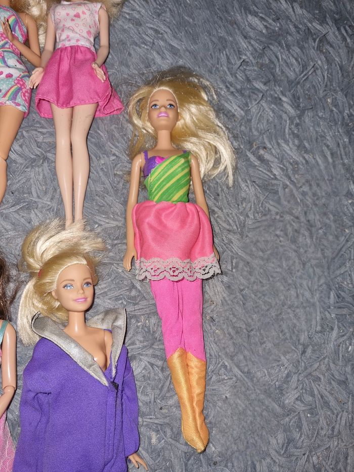 Lot 9 poupées Barbie - photo numéro 4