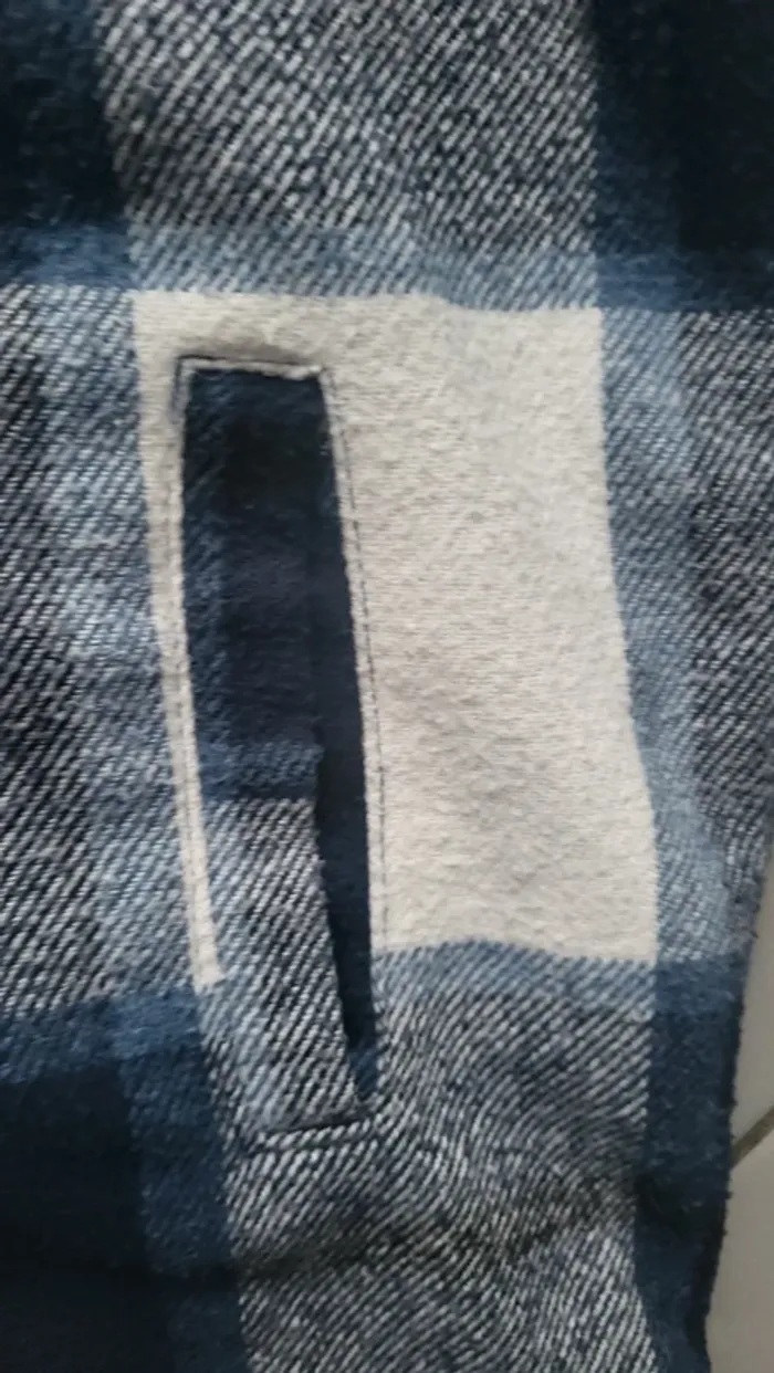 Veste polaire bleu et blanc xs ou xxs Jennyfer - photo numéro 6