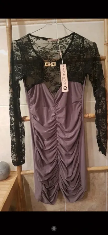 Sublime robe de fête 🥂 dentelle 36 neuve