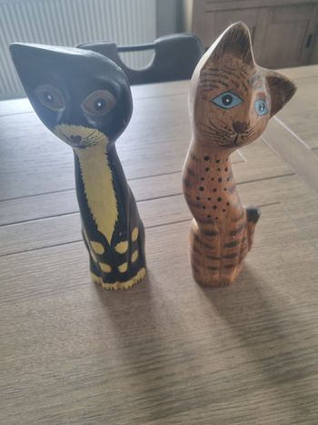 Chat en bois