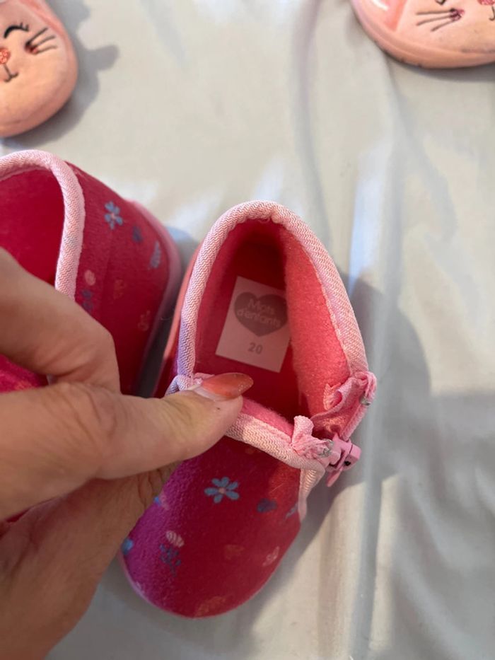 Chaussons bébé  taille 20 - photo numéro 3