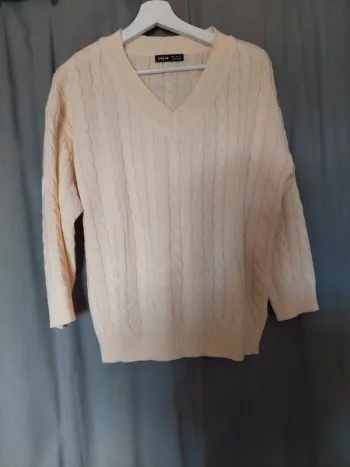 Pull crème col V Shein – Torsadé – Oversize – Taille S (convient M/L)