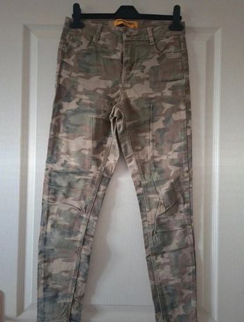 Jean femme Taille 36 militaire Jennyfer